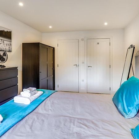 Exceptionally Spacious Central Canterbury Home Exterior foto